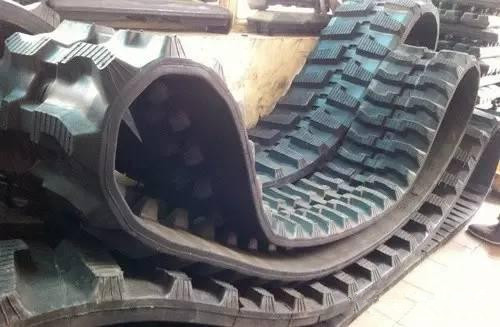 小挖掘機